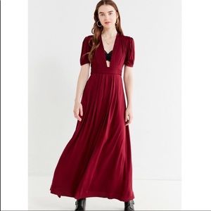 UO Sienna Plunging Pleat Maxi Dress Burgundy